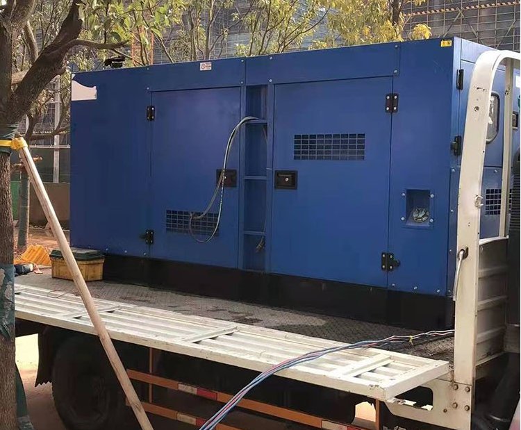 和布克赛尔柴油发电机组空气滤清器多久更换一次？