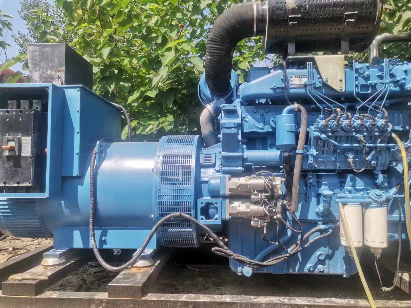 和布克赛尔详细说明降低 800kW 柴油发电机输出电流波动的方法