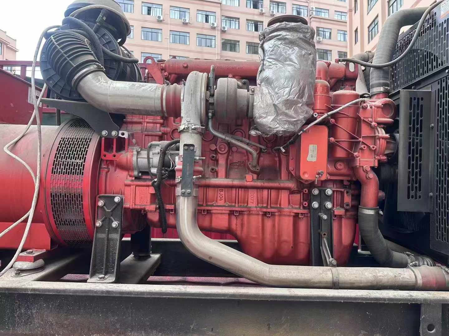和布克赛尔如何选择适合 600kW 柴油发电机组的过载保护器？